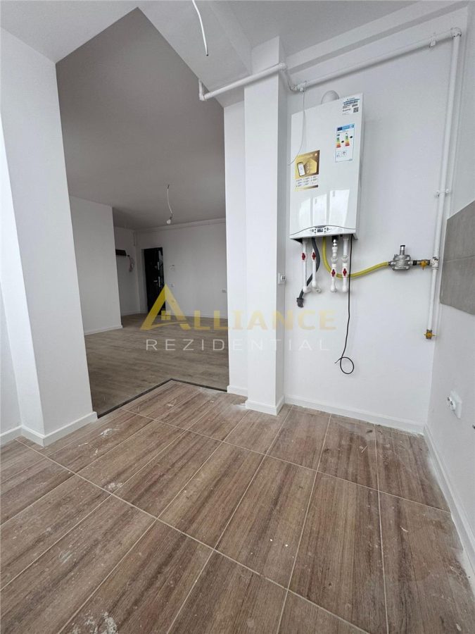 Garsoniera gata de mutat - Metrou D.Leonida - - foto 4