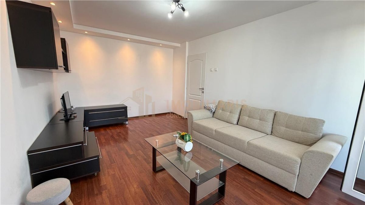 Apartament 2 camere de inchiriat, zona Semiluna - 