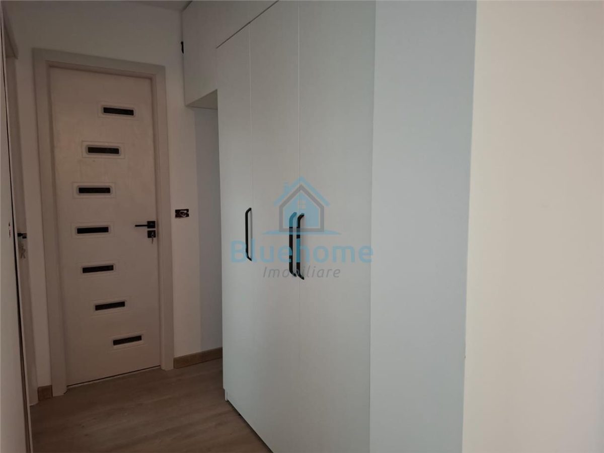 Apartament 3 camere, decomandat, 1Mai - 