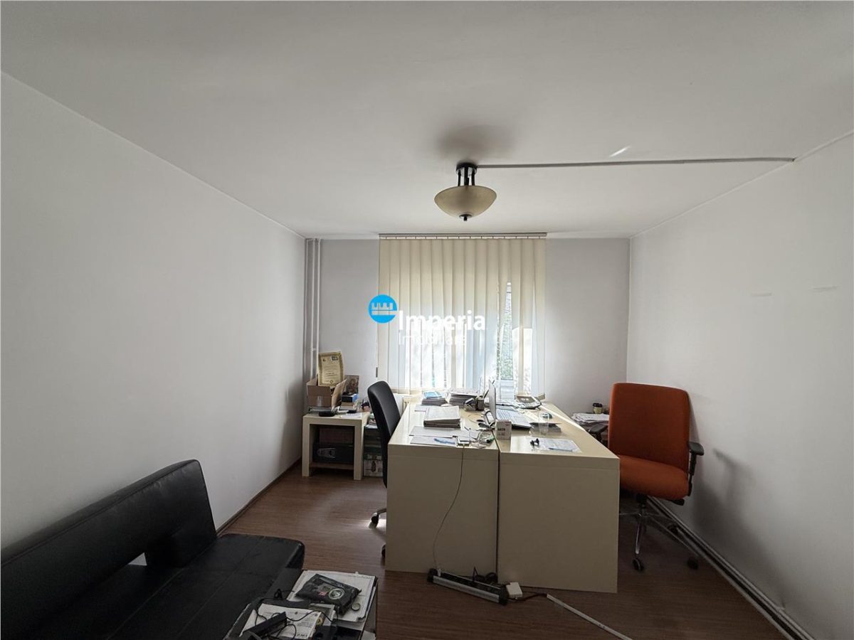 Parter Canta 3 camere â€“ intrare separată din stradă â€“ ideal firmă / cabinet - 