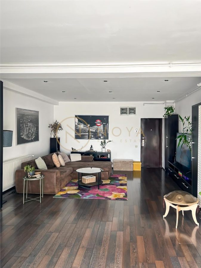 Apartament de vanzare de 3 camere in zona Pipera - 