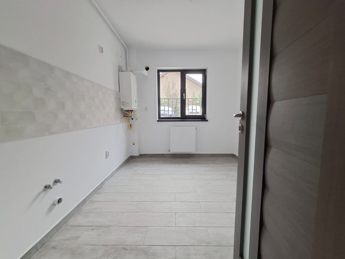 Apartament 2 camere, 55 mp de vanzare in Iasi Valea Lupului, intabulat - foto 5