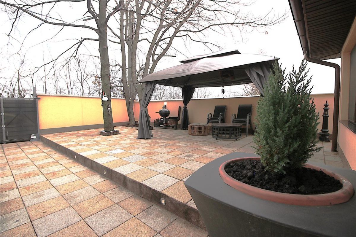 MIROSLAVA CASA EXCLUSIVISTA LA CHEIE LUX STIL MEDITERANEAN MOBILATA - foto 15