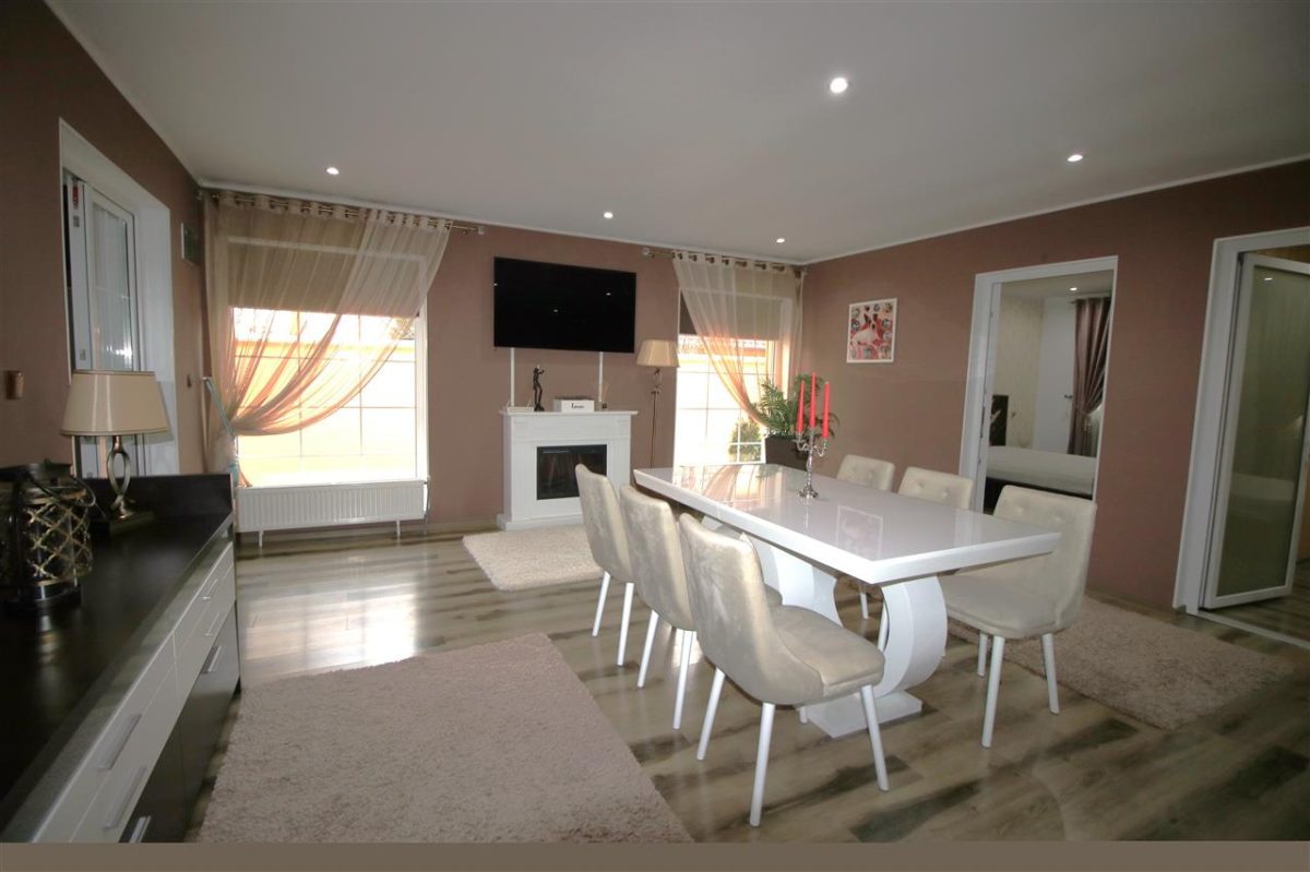 MIROSLAVA CASA EXCLUSIVISTA LA CHEIE LUX STIL MEDITERANEAN MOBILATA - foto 4