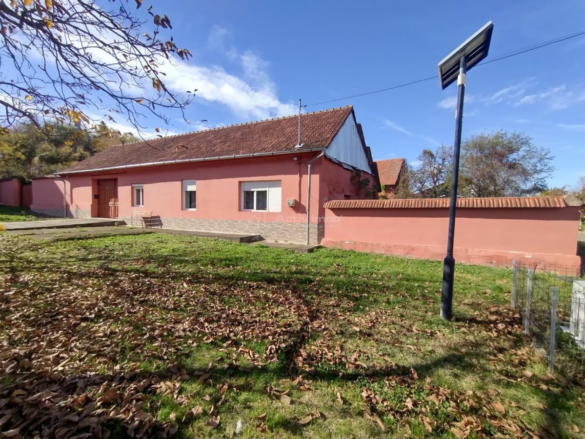 Nicolint, Casa la Cheie, 5 Incaperi, Pret Negociabil - foto 2