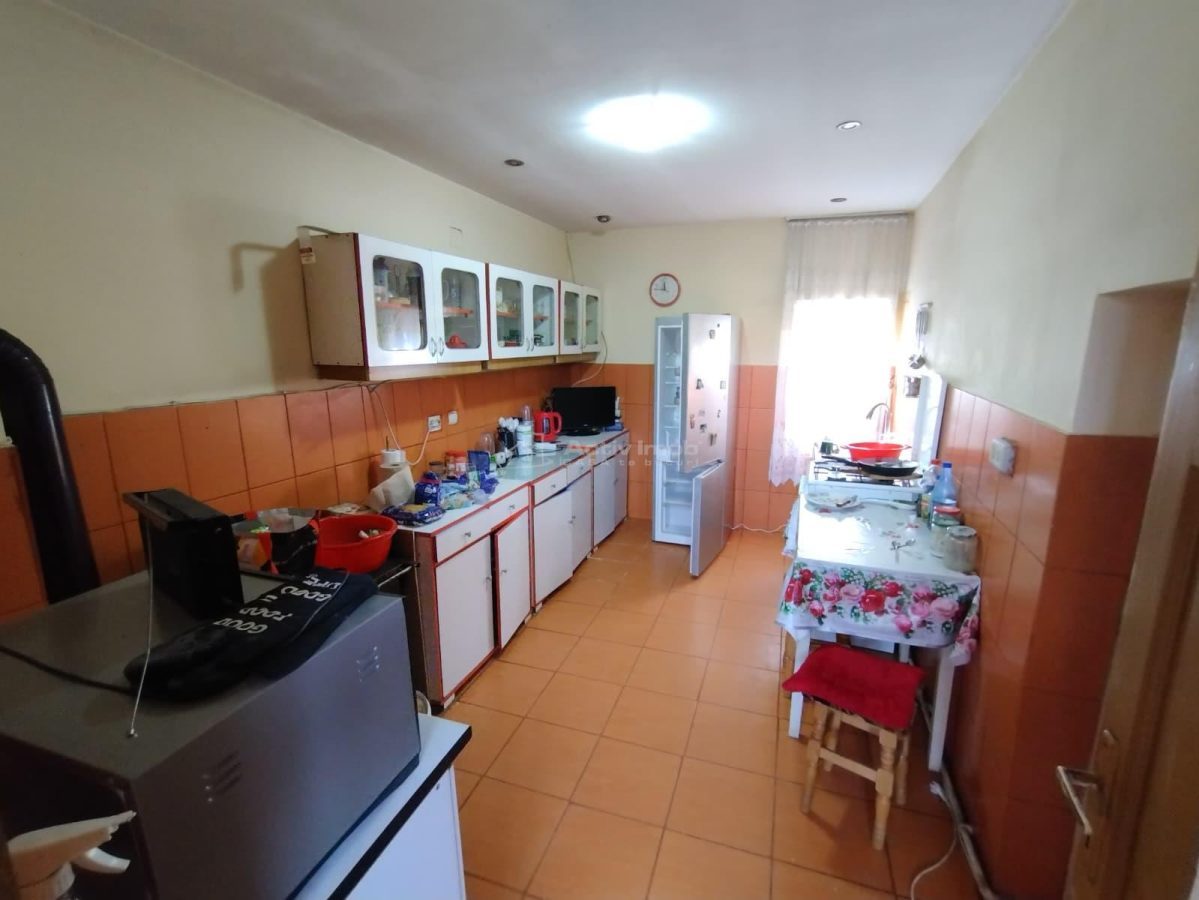 Nicolint, Casa la Cheie, 5 Incaperi, Pret Negociabil - foto 13