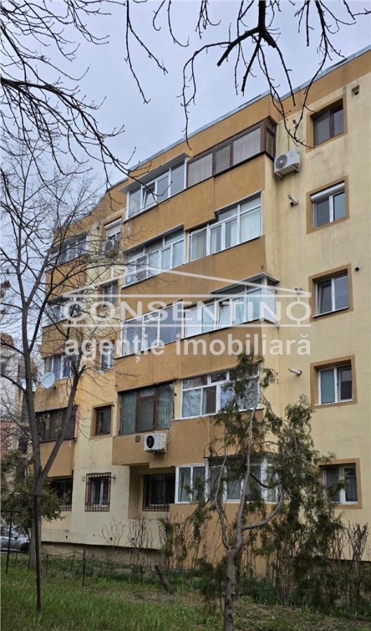 Se vinde apartam. 3 camere , etaj1, liber, Biserica Greci , Pizza Marina - foto 2