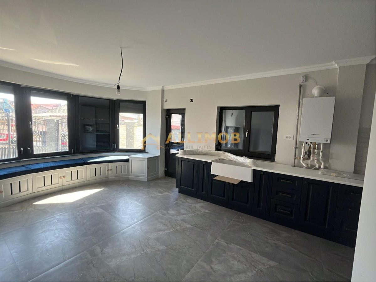 Eleganta la malul lacului- Vila premium cu ponton privat. - foto 2