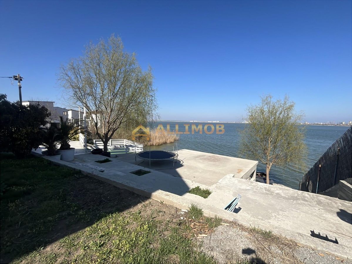 Eleganta la malul lacului- Vila premium cu ponton privat. - foto 22