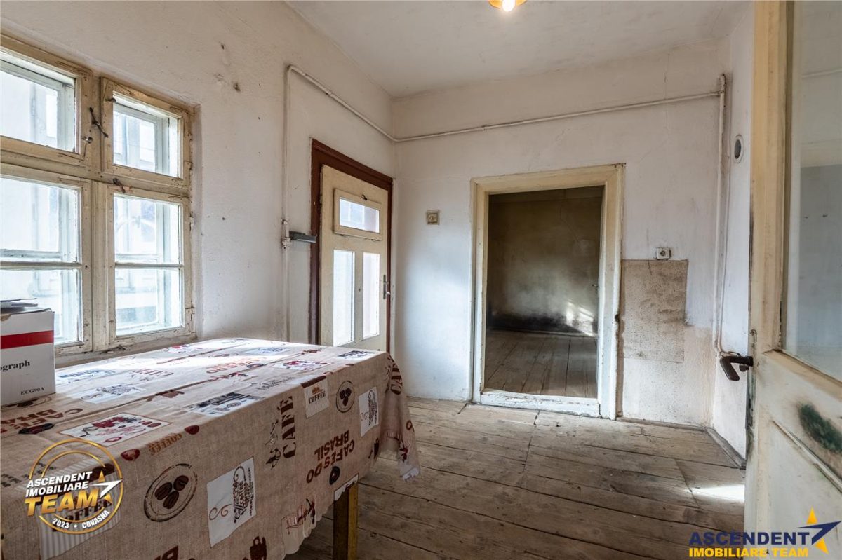 Casa din lemn, teren 384 mp: oportunitate de renovare, Simeria, Covasna - foto 5