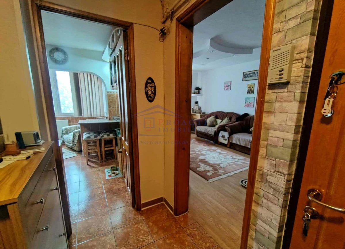 Apartament 3 Camere | Obcini | Etaj 3 | 3c-4567 - foto 2
