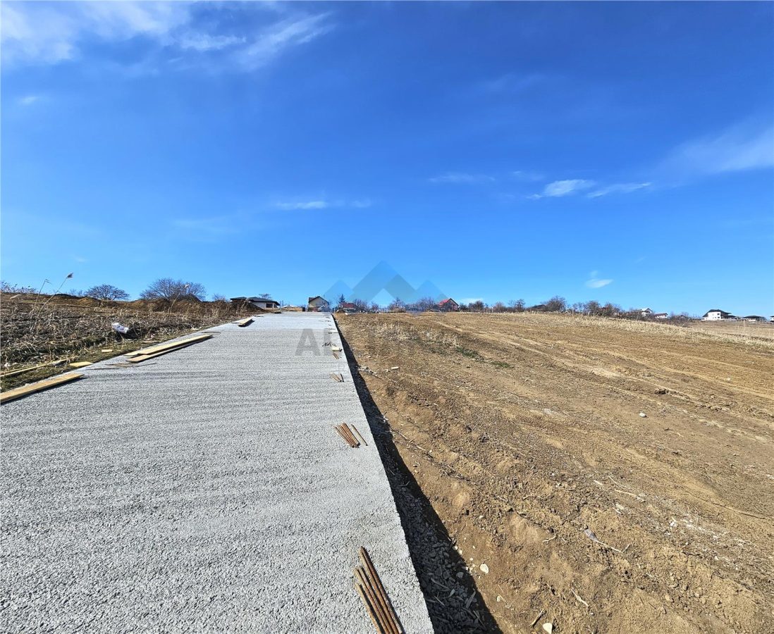 Dorobant, parcele teren intravilan, - foto 3