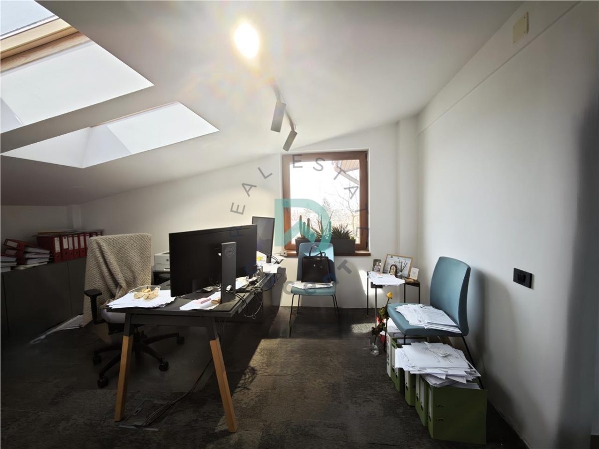 Apartament 4 camere, Brașovul Vechi - foto 12