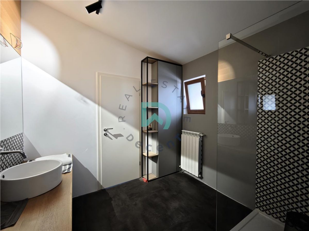 Apartament 4 camere, Brașovul Vechi - foto 19