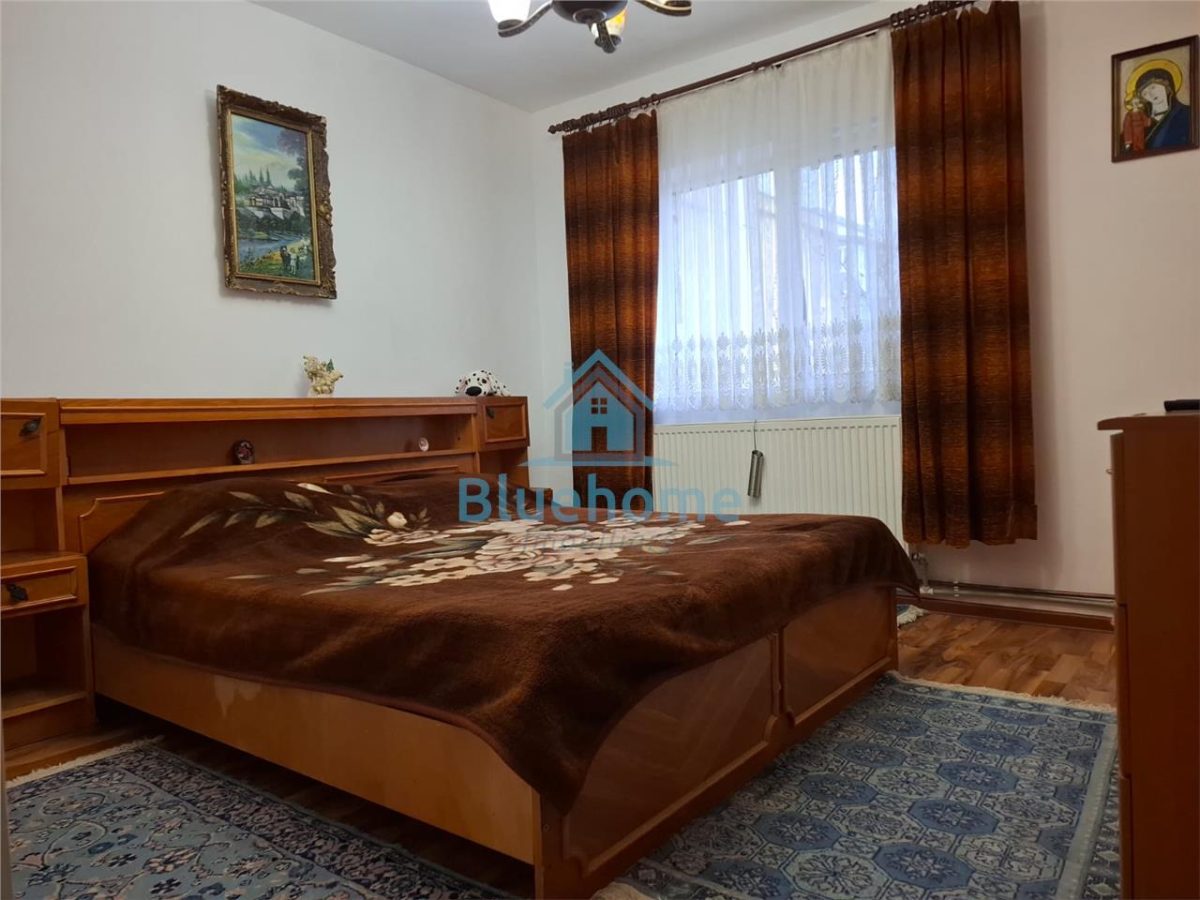 Apartament 3 camere, decomandat, etaj 2, 1Mai - foto 4