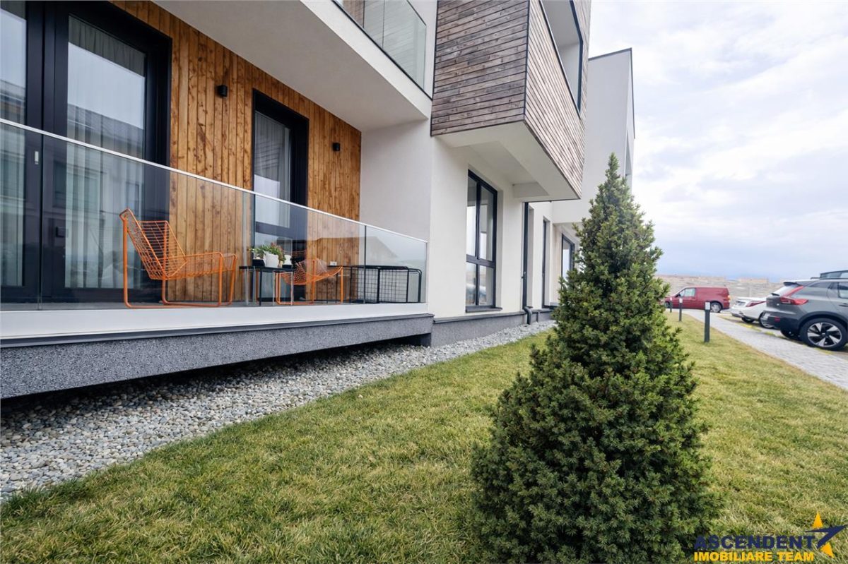 Rezidenta cu vibe de vacanta, mobilata, accesorizata cu terasa, boxa si parcare - foto 13