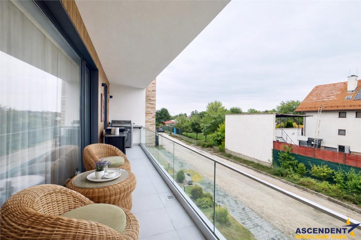 Rezidenta cu vibe de vacanta, mobilata, accesorizata cu terasa, boxa si parcare - foto 6