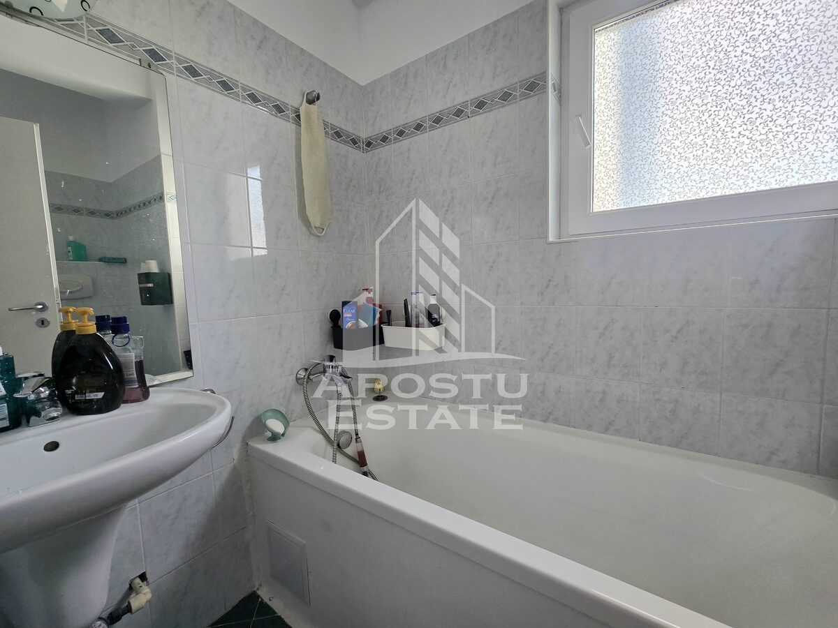 Apartament de vanzare,decomandat,2 camere + parcare, Aradului,Tmisoara - foto 17