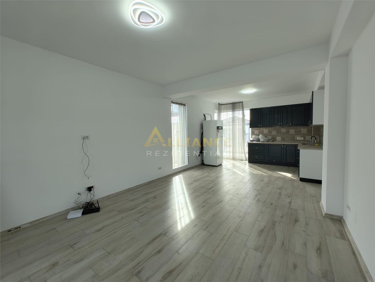 Casa moderna parter - 3 camere, 2 bai, pompa de caldura, panouri solare - foto 11