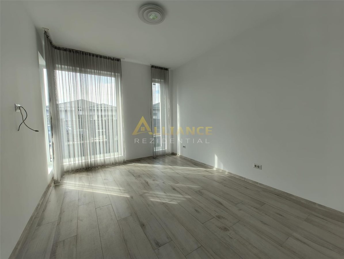 Casa moderna parter - 3 camere, 2 bai, pompa de caldura, panouri solare - foto 14