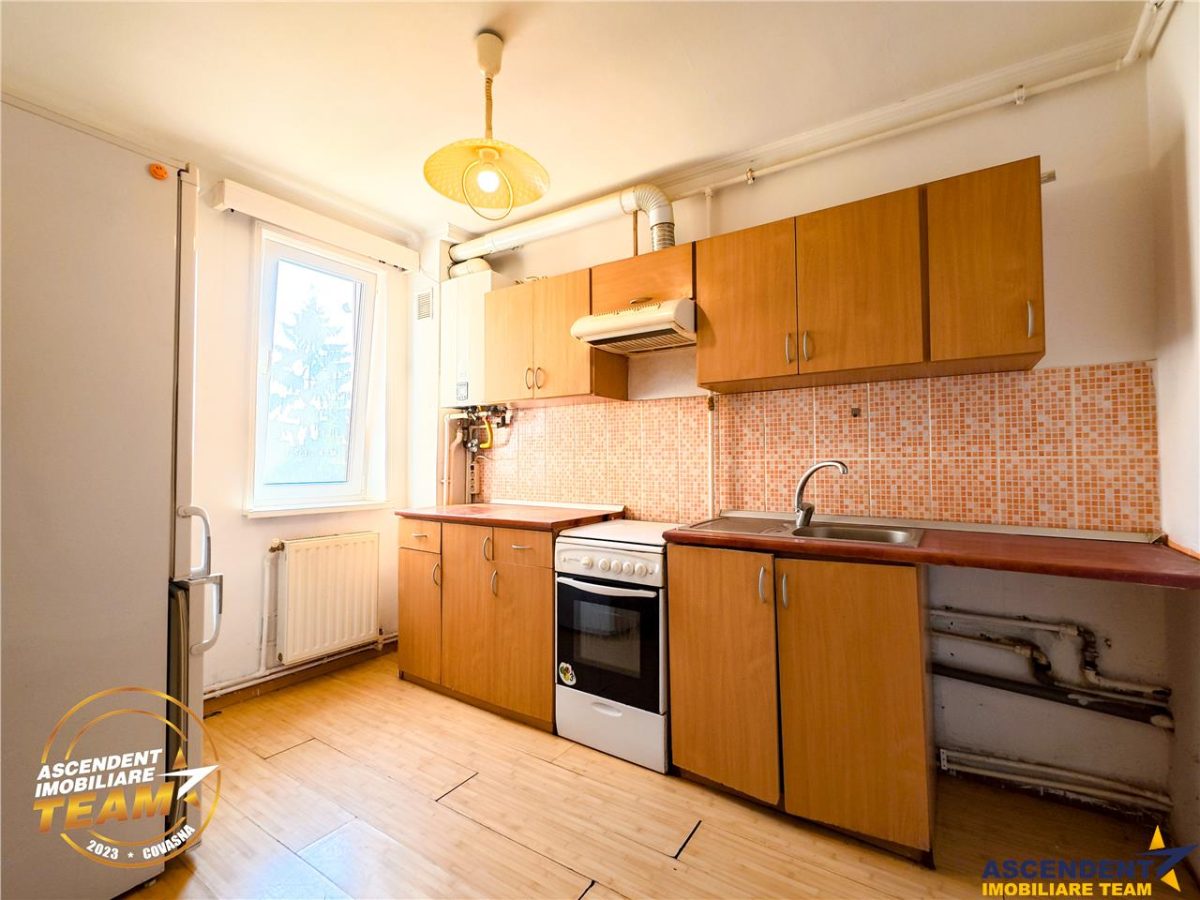 Tur Virtual! Decomandat,3 camere,locatie favorabila,Simeria,Sfantu Gheorghe - foto 3