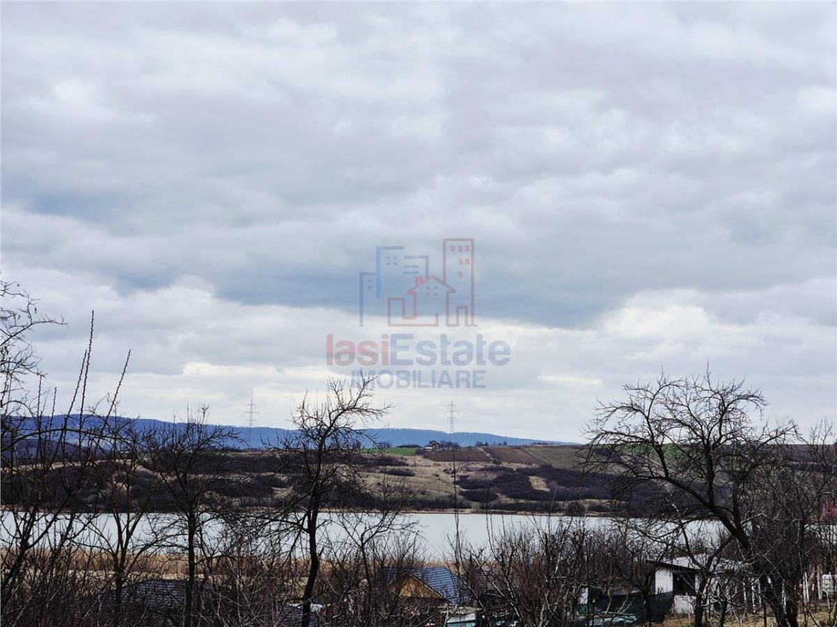 Teren cu vedere superba la lac de 1280 mp, Ciurbesti - foto 3