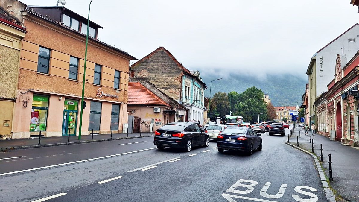 Str Lunga, zona Mielul Alb, spatiu comercial de 82mp tip crama, 129900 euro - Brasov