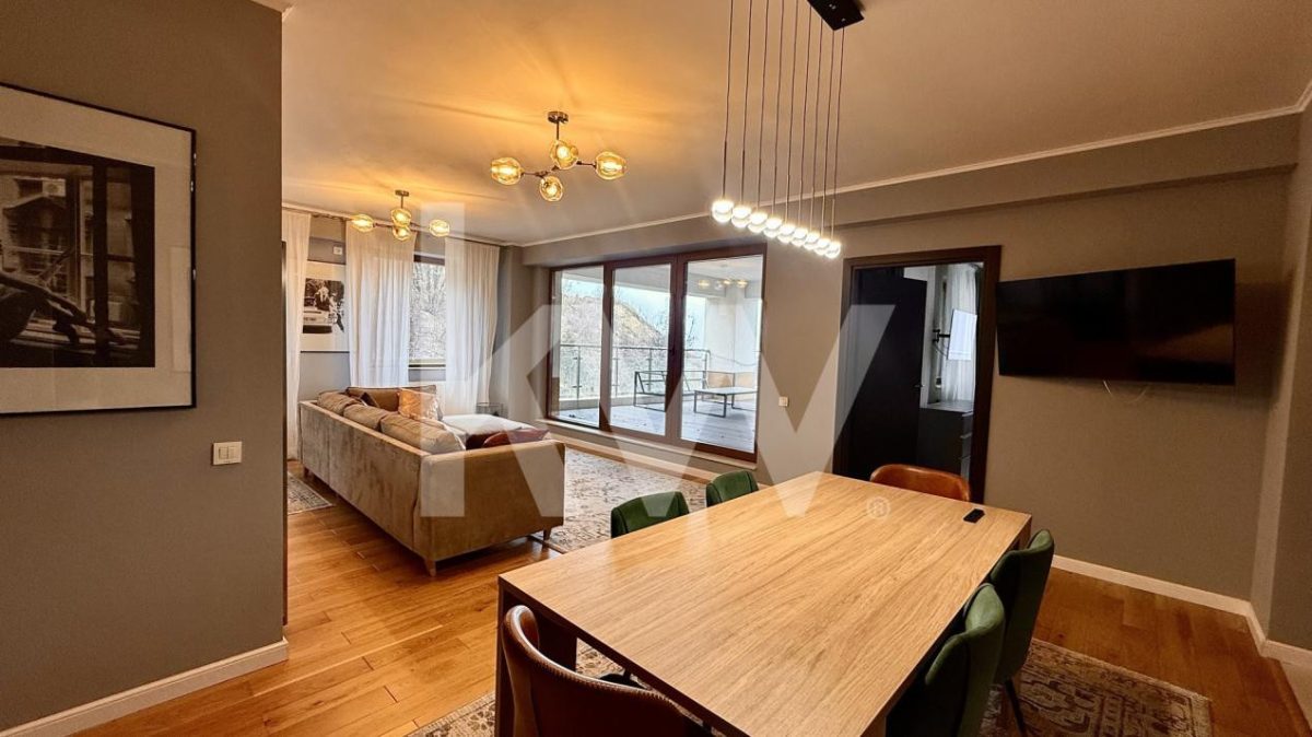 Apartament superb cu 4 camere deasupra orasului - foto 5