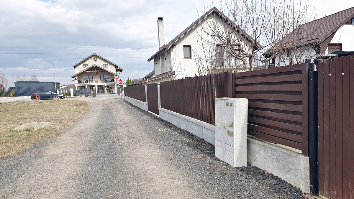 Cristian-zona str Eroilor front 34m, intravilan, 730mp - Cristian