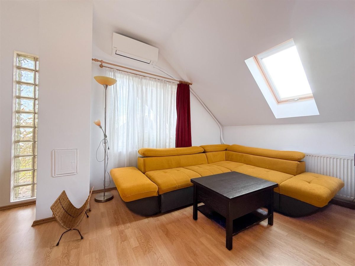 Apartament la casa 4 camere | 110 mp | 2 parcari in curte | Someseni - Cluj-Napoca