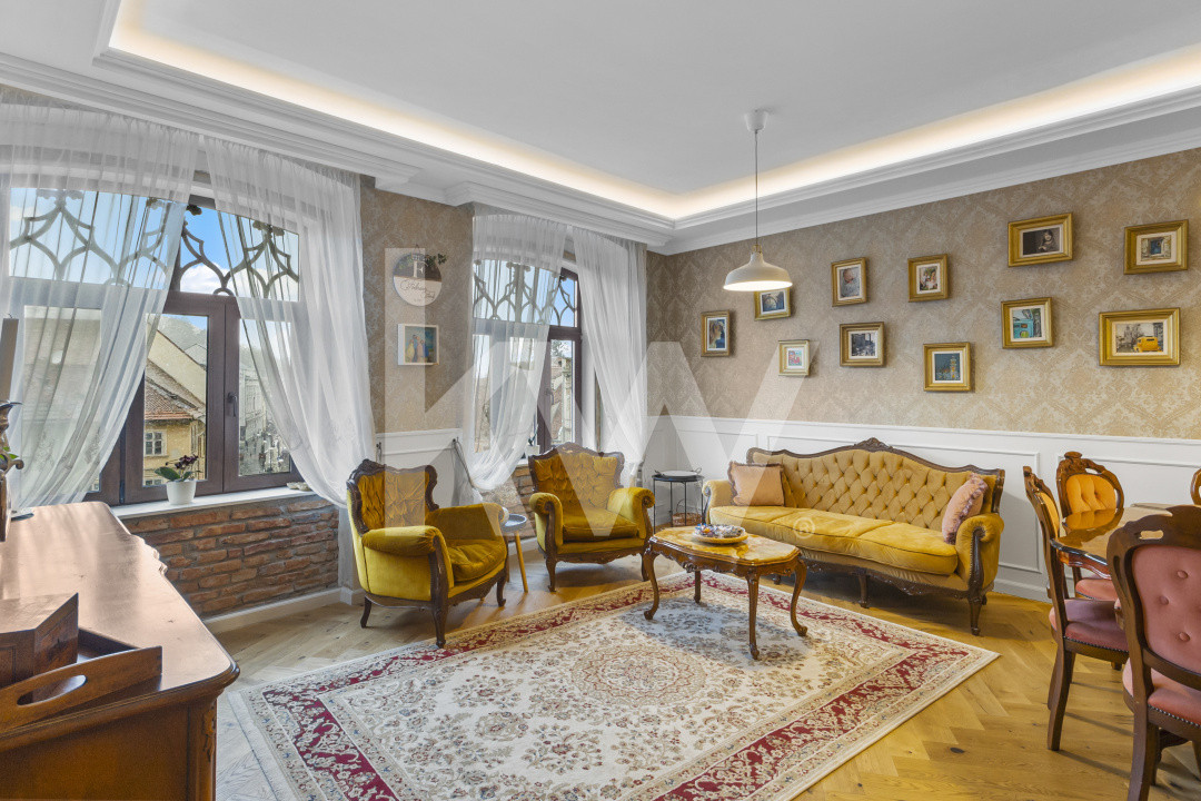 Apartament unic în Centrul Istoric | 142 mp | Terasă cu vedere spre Tâmpa | - foto 1