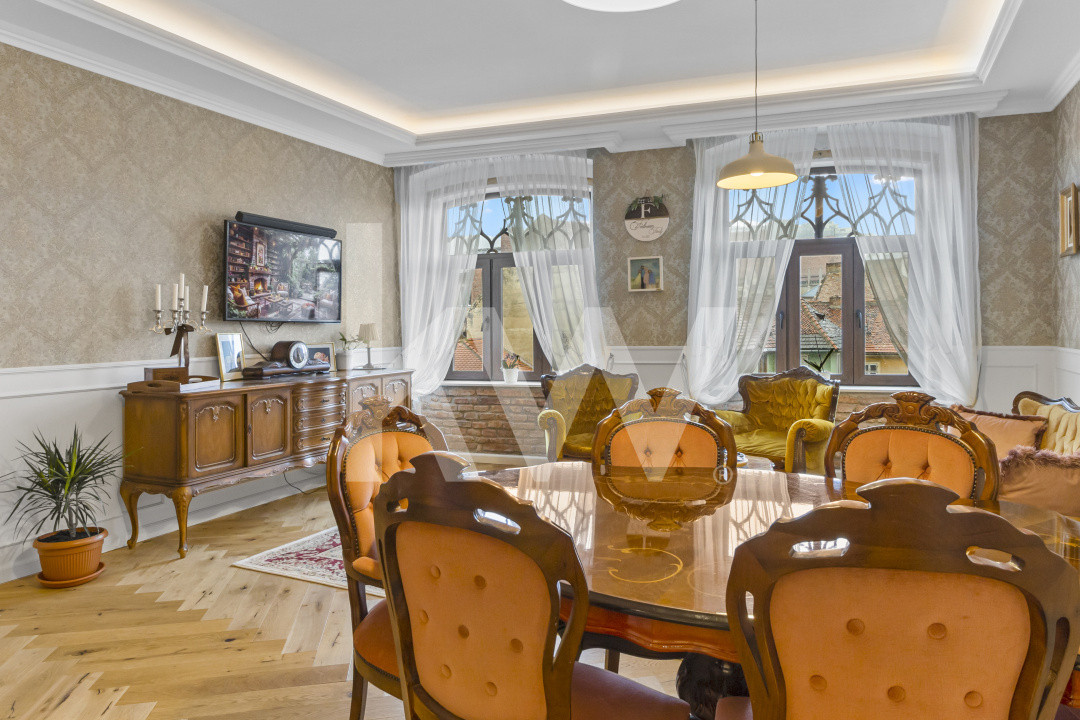 Apartament unic în Centrul Istoric | 142 mp | Terasă cu vedere spre Tâmpa | - foto 9