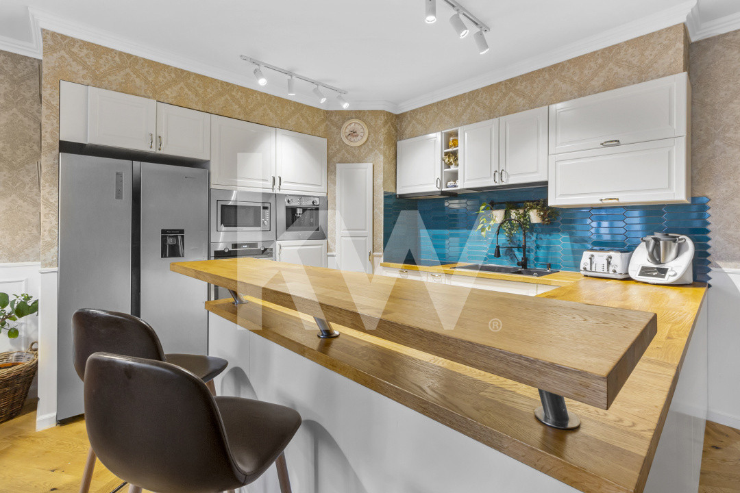 Apartament unic în Centrul Istoric | 142 mp | Terasă cu vedere spre Tâmpa | - foto 10