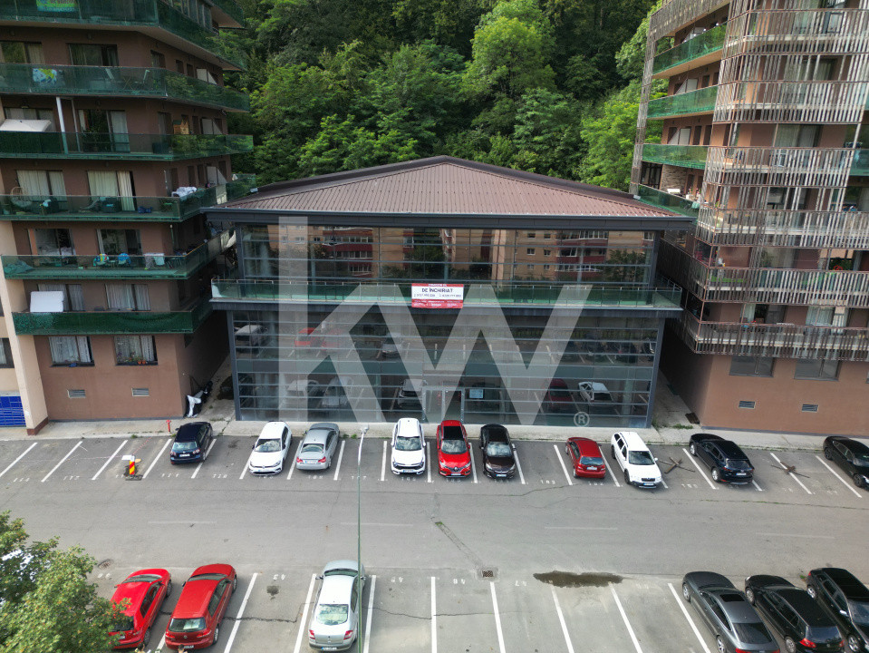 Spațiu comercial 3.368 mp, ideală centru medical/birouri, Brașov, COMISION 0% - Brasov