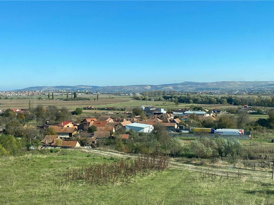 Teren intravilan de vanzare, 7600mp, 30ml deschidere - Paclisa