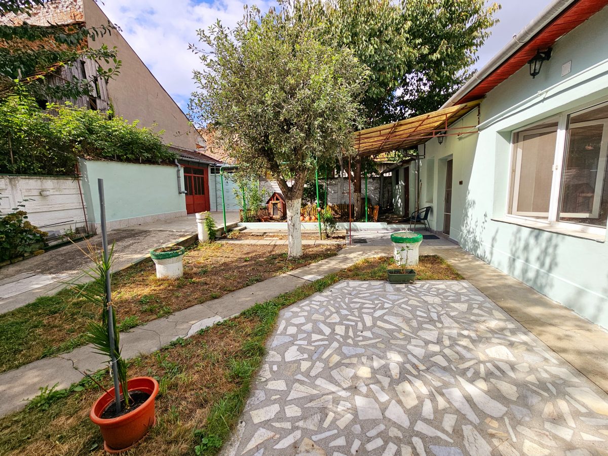 Casa 5 camere, 369 mp teren, zona Centru, pretabila pentru birouri - foto 3