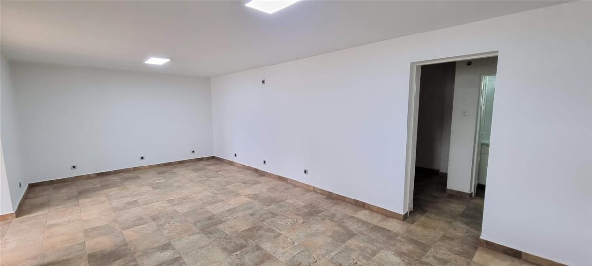 Spatiu comercial de vanzare zona Bulevard - foto 3