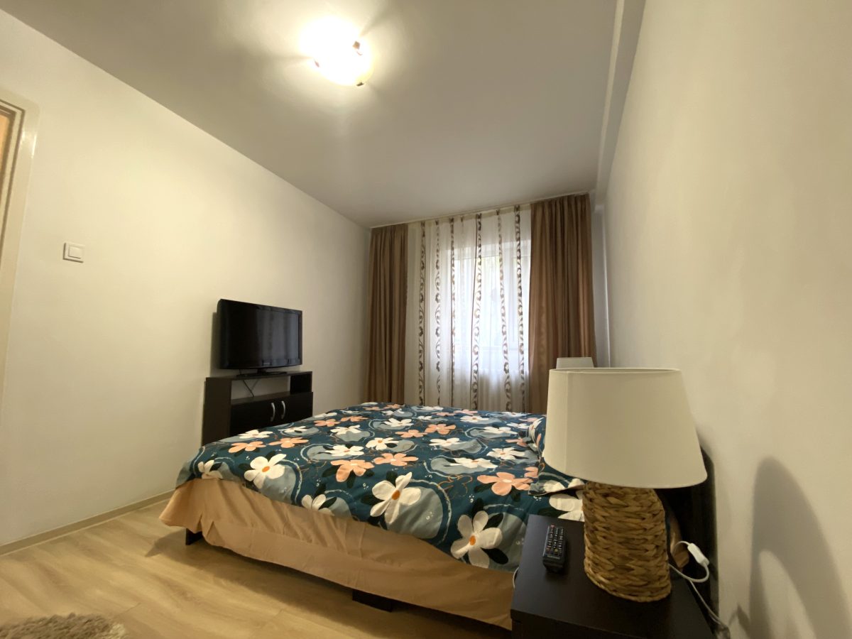 Apartament cu 2 Camere, Zona Cetate - foto 3