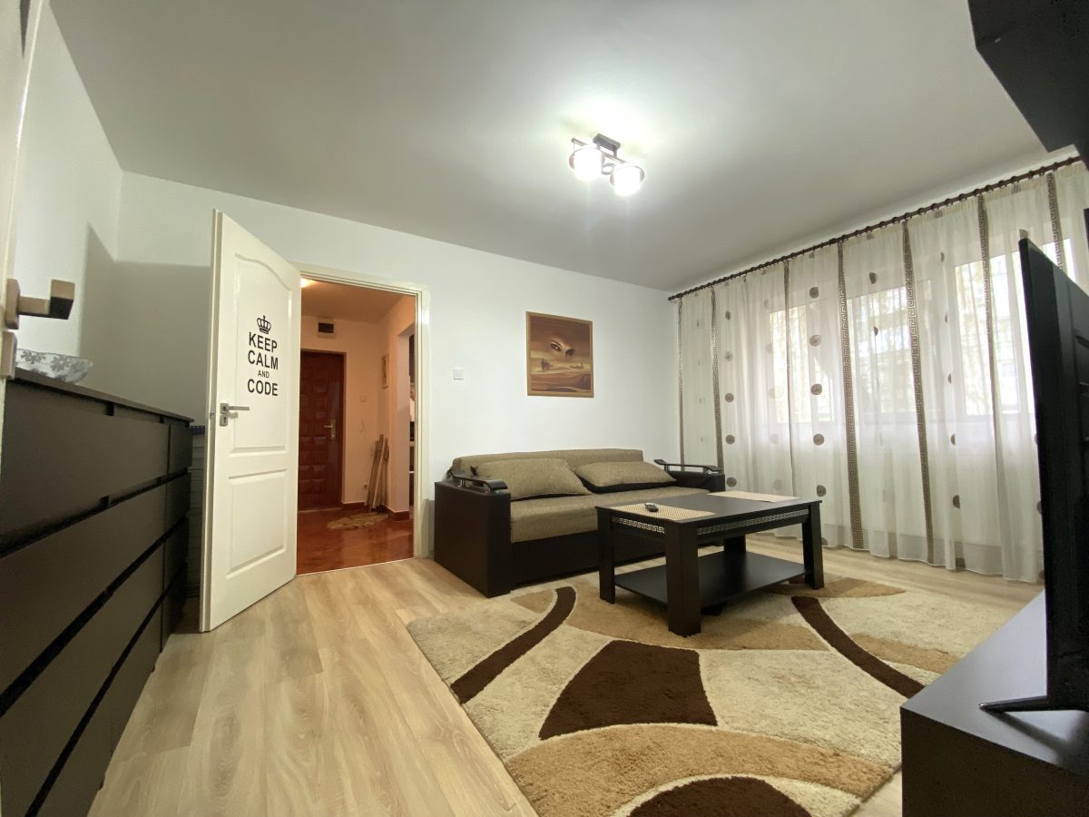 Apartament cu 2 Camere, Zona Cetate - foto 5