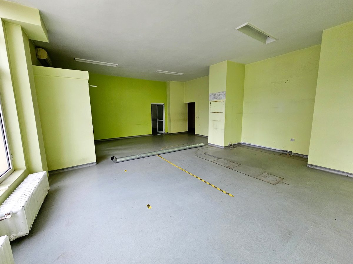 Spatiu de birouri, cabinete, 370 mp utili, parter, Cetate - Alba Iulia