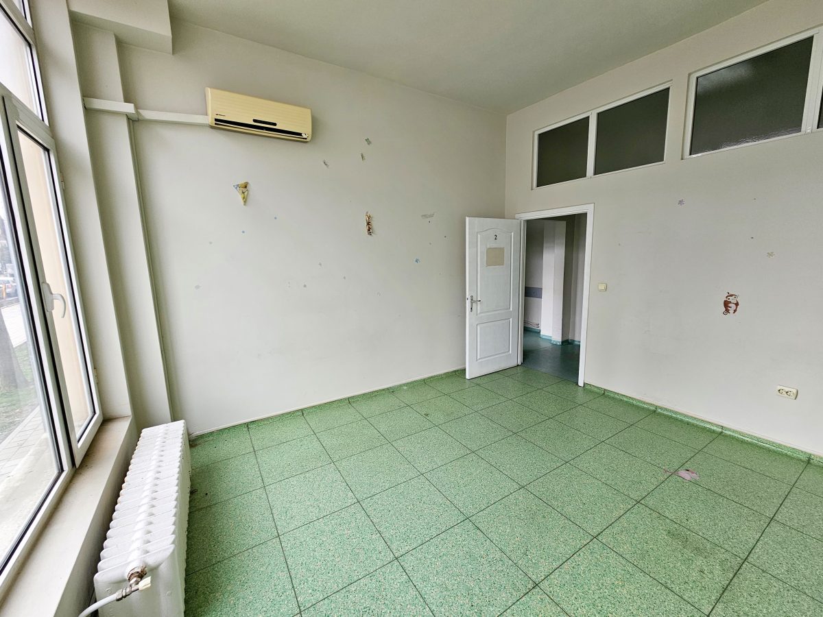 Spatiu de birouri, cabinete, 370 mp utili, parter, Cetate - foto 4