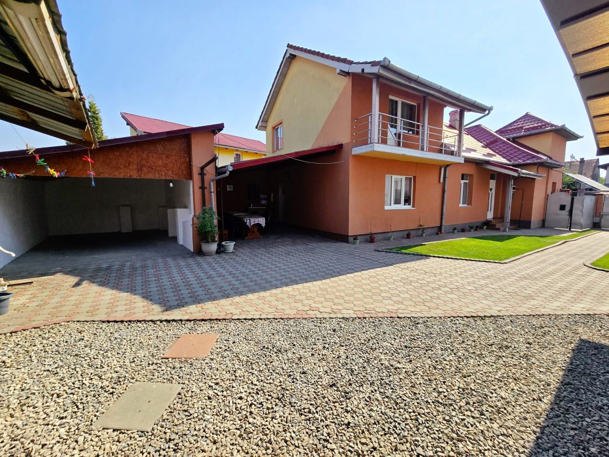 Casa 5 camere, 400 mp teren, zona Gara - Alba Iulia