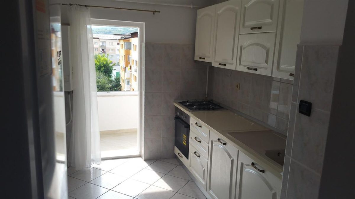 Apartament 2 camere decomandat - foto 2