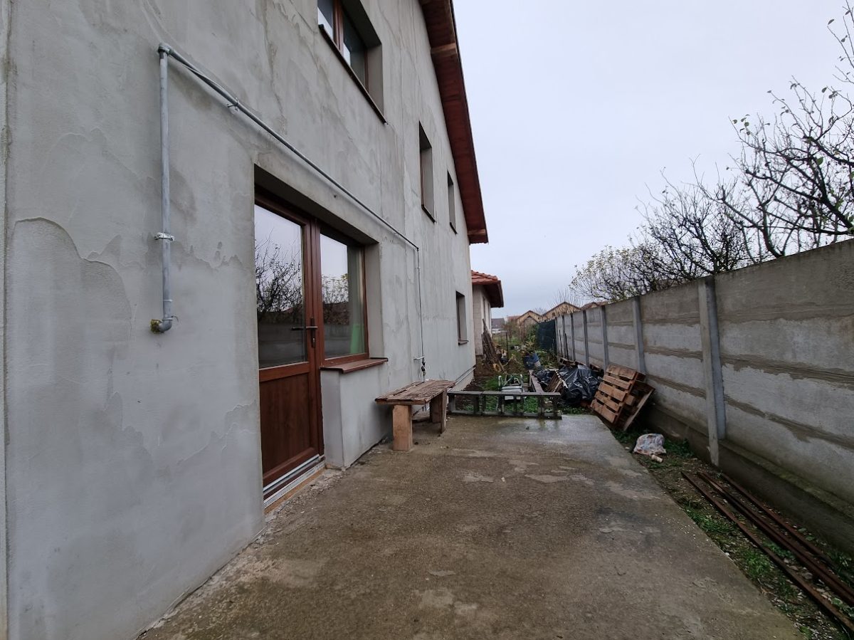 Casa Individuala 6 Camere, Zona Barabant - foto 4