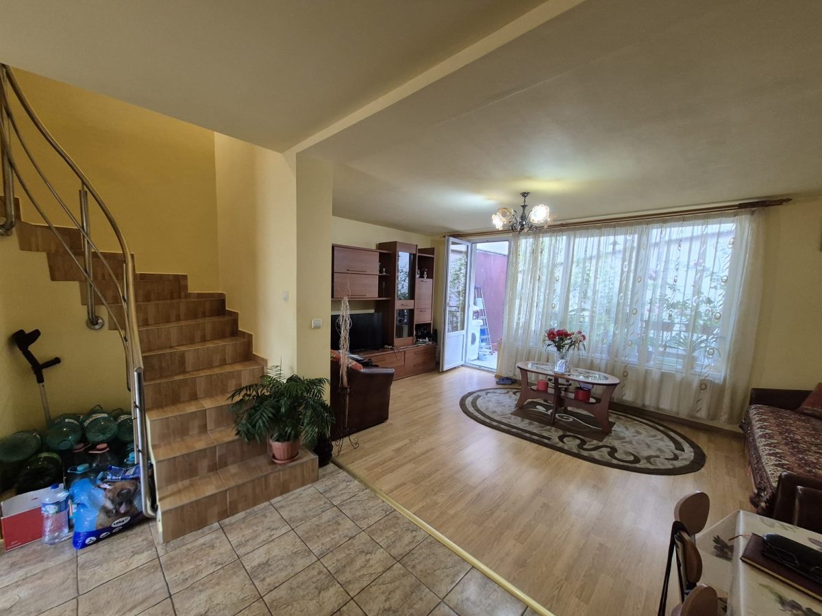 Casa duplex 3 camere, mobilat, 85 mp utili, teren 150 mp, Zona Centru - Alba Iulia