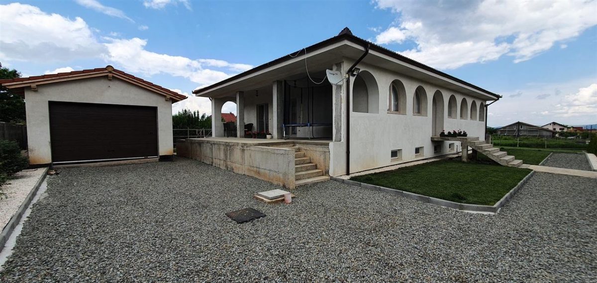 Casa 5 camere, D+P 1200 mp teren, toate utilitatile - foto 2