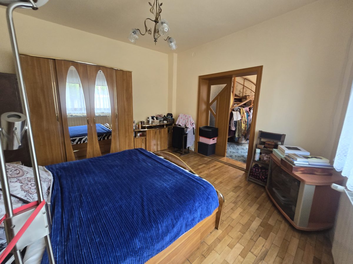 Vila cu 6 Camere,  Zona Centrala - foto 4