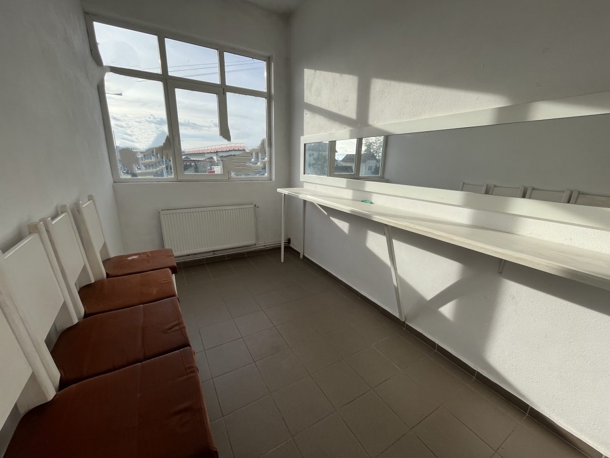 Spatii birouri, 3 Camere, Zona Dedeman - foto 2