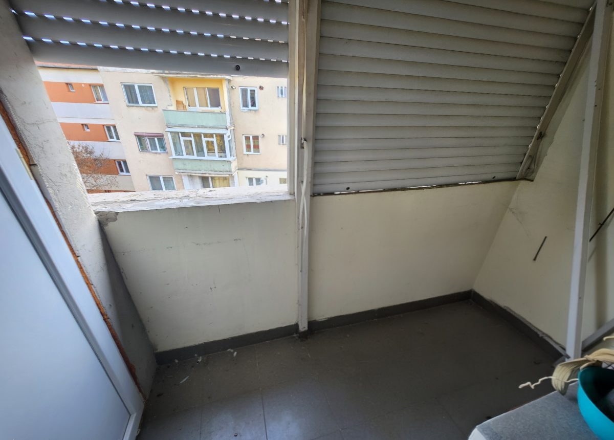 De vanzare apartament 3 camere zona Cetate - foto 4