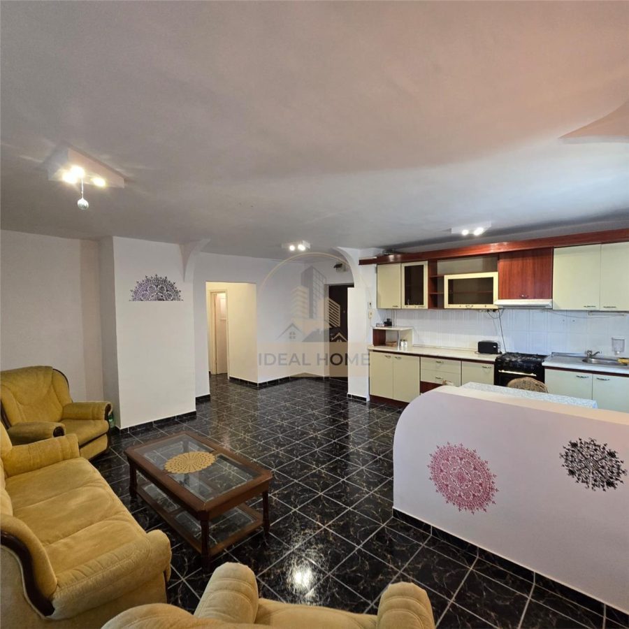 Cug - Selgros - 3 Camere Decomandat - Etaj Intermediar -Bloc 1990 - 80 Mp - foto 3